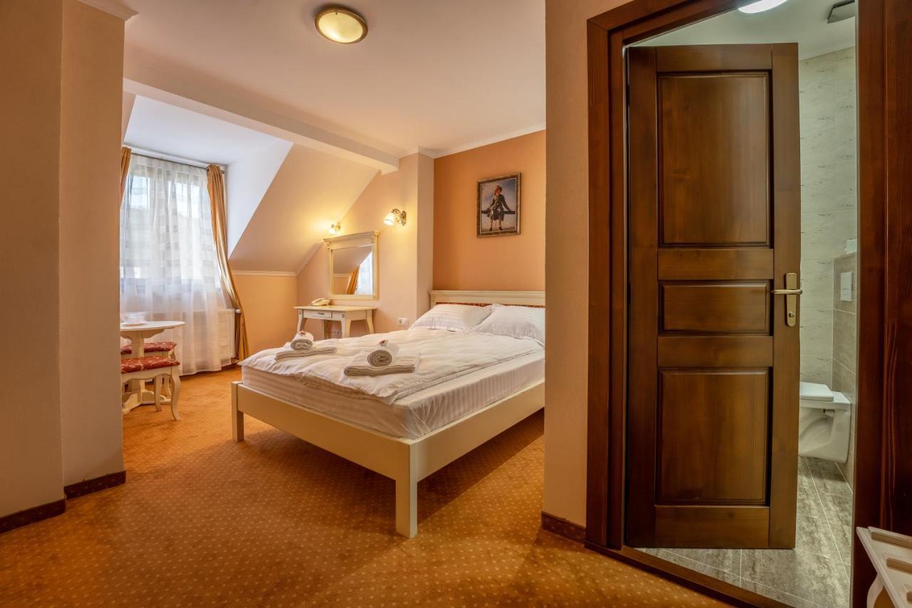 Hotel Princessophie Sighişoara Esterno foto